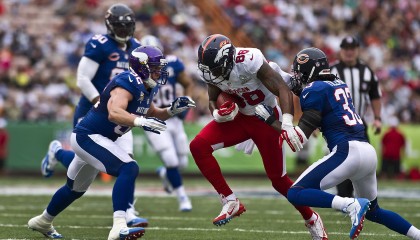 开云体育备用链接-五大联赛是否在战术设计中加入更多机动性换人策略，5大联赛换人名额